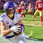 SANTA CLARA, CA - NOVEMBER 28: Minnesota Vikings wide receiver Adam Thielen 19 comes out of the endzone after scoring a TD during the game between the Minnesota Vikings and the San Francisco 49ers on Sunday, November 28, 2021 at Levi s Stadium in Santa Clara, California. Photo by Douglas Stringer/Icon Sportswire NFL, American Football Herren, USA NOV 28 Vikings at 49ers Icon211128004