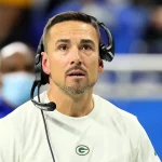 Green Bay Packers vs Detroit Lions Green Bay Packers head coach Matt LaFleur looks up at the screen during an NFL, American Football Herren, USA football game between the Detroit Lions and the Green Bay Packers in Detroit, Michigan USA, on Sunday, January 9, 2022. Detroit Michigan United States PUBLICATIONxNOTxINxFRA Copyright: xAmyxLemusx originalFilename:lemus-greenbay220109_npl6h.jpg