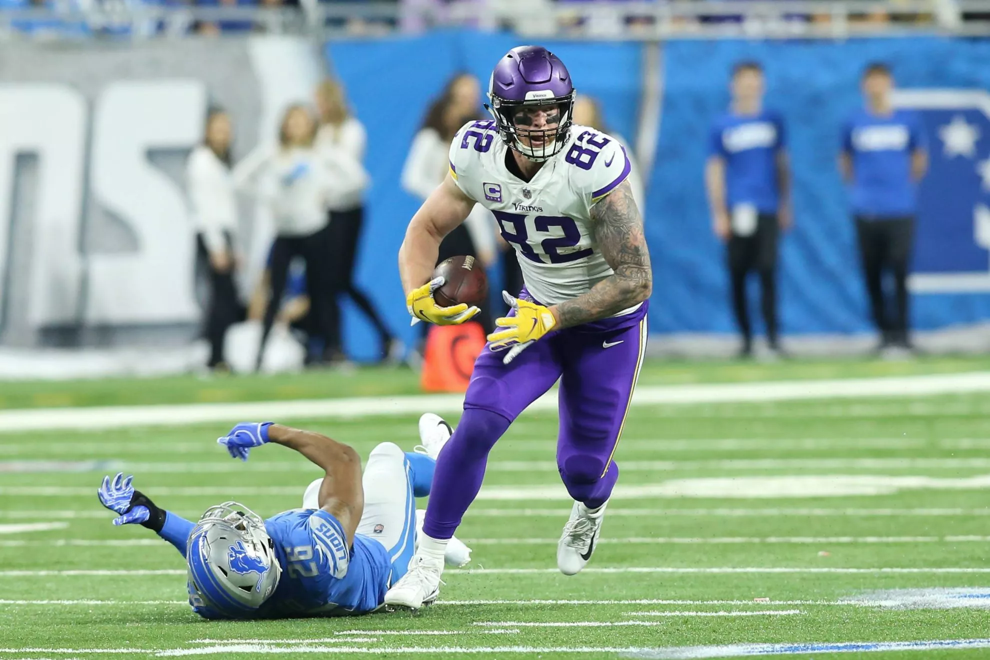DETROIT MI DECEMBER 23 Minnesota Vikings tight end Kyle Rudolph 82 runs with the ball after ca