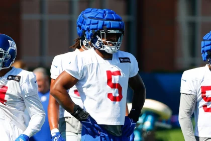 Guardian Caps, NJ - JULY 30: Kayvon Thibodeaux 5 New York Giants linebacker during training camp on July 30, 2022 at Quest Diagnostics Training Center in East Rutherford, New Jersey. Photo by Rich Graessle/Icon Sportswire NFL, American Football Herren, USA JUL 30 New York Giants Training Camp Icon2207307594