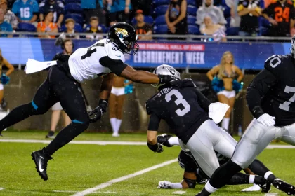 Aug 4th, 2022: Jarrett Stidham 3 and Travon Walker 44 during the Jacksonville Jaguars vs Las Vegas Raiders Hall of Fame Game in Canton, OH. /CSM Canton USA - ZUMAcp5_ 20220804_zaf_cp5_192 Copyright: xJasonxPohuskix