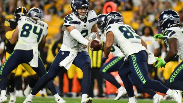 August 13, 2022, Pittsburgh, Pennsylvania, USA: August 13th, 2022 Drew Lock 2 during the Pittsburgh Steelers vs Seattle Seahawks in Pittsburgh, PA at Acrisure Stadium. Jake Mysliwczyk/BMR Pittsburgh USA - ZUMAb241 20220813_zsa_b241_032 Copyright: xJakexMysliwczykx/xBmrxMediax