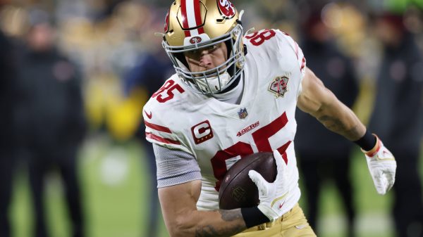 January 22, 2022: San Francisco 49ers tight end George Kittle 85 during the NFL, American Football Herren, USA divisional playoff football game between the San Francisco 49ers and the Green Bay Packers at Lambeau Field in Green Bay, Wisconsin. /CSM Green Bay United States of America - ZUMAc04_ 20220122_zaf_c04_479 Copyright: xDarrenxLeex