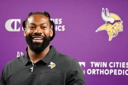 March 23, 2022: Za Darius Smith was introduced at a press conference, PK, Pressekonferenz after signing a three-year contract with the Vikings on Tuesday, March 22, 2022. - ZUMAm67_ 0153419475st Copyright: xBrianxPetersonx