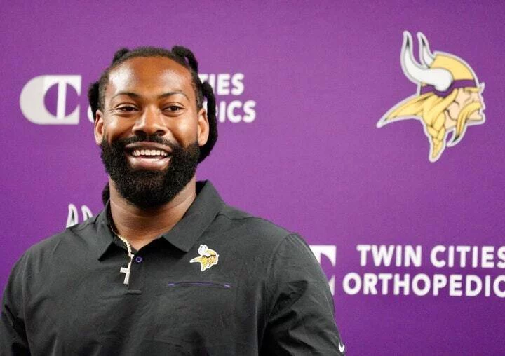 March 23, 2022: Za Darius Smith was introduced at a press conference, PK, Pressekonferenz after signing a three-year contract with the Vikings on Tuesday, March 22, 2022. - ZUMAm67_ 0153419475st Copyright: xBrianxPetersonx