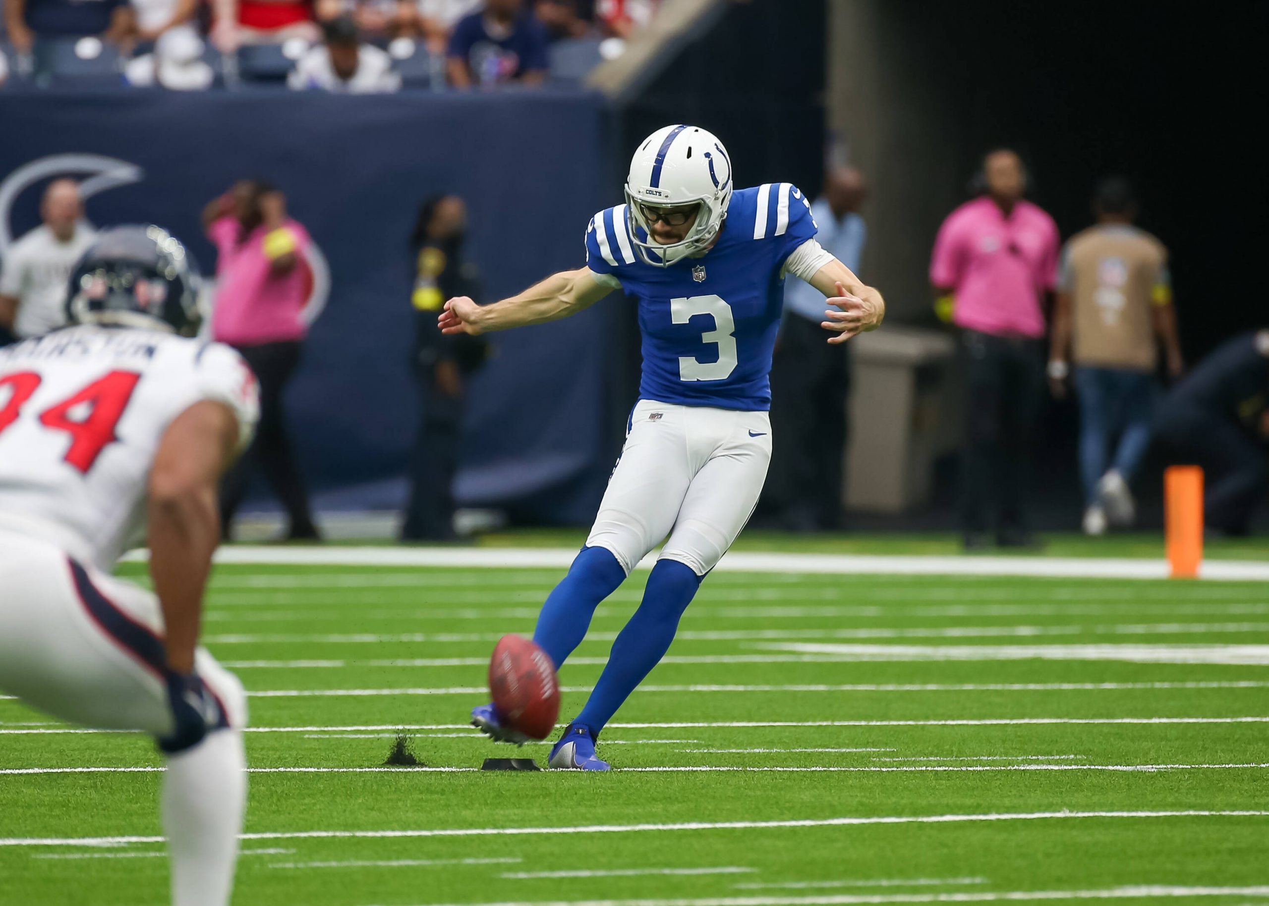 HOUSTON, TX - SEPTEMBER 11: Indianapolis Colts place kicker Rodrigo Blankenship 3 kicks the ball in the first quarter during the NFL, American Football Herren, USA game between the Indianapolis Colts and Houston Texans on September 11, 2022 at NRG Stadium in Houston, Texas. Photo by Leslie Plaza Johnson/Icon Sportswire NFL: SEP 11 Colts at Texans Icon220911019