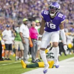 September 11, 2022, Minneapolis, MN, United States: Justin Jefferson 18 of the Minnesota Vikings celebrates a 64-yard reception in the second quarter Sunday, Sept. 11, 2022, at U.S. Bank Stadium in Minneapolis against the Green Bay Packers. Minneapolis United States - ZUMAm67_ 20220911_zaf_m67_040 Copyright: xCarlosxGonzalezx