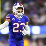 INGLEWOOD, CA - SEPTEMBER 08: Buffalo Bills safety Micah Hyde 23 pumps up the crowd during the NFL, American Football Herren, USA game between the Buffalo Bills and the Los Angeles Rams on September 8, 2022, at SoFi Stadium in Inglewood, CA. Photo by Brian Rothmuller/Icon Sportswire NFL: SEP 08 Bills at Rams Icon220908312