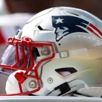 NFL, American Football Herren, USA New England Patriots at Pittsburgh Steelers, Sep 18, 2022 Pittsburgh, Pennsylvania, USA A New England Patriots helmet on the sidelines against the Pittsburgh Steelers during the fourth quarter at Acrisure Stadium. Mandatory Credit: Charles LeClaire-USA TODAY Sports, 18.09.2022 15:27:05, 19094671, Pittsburgh Steelers, New England Patriots, NFL PUBLICATIONxINxGERxSUIxAUTxONLY Copyright: xCharlesxLeClairex 19094671