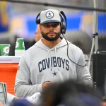 NFL, American Football Herren, USA Dallas Cowboys at Los Angeles Rams Oct 9, 2022 Inglewood, California, USA Dallas Cowboys quarterback Dak Prescott 4 on the bench in the second half against the Los Angeles Rams at SoFi Stadium. Inglewood SoFi Stadium California USA, EDITORIAL USE ONLY PUBLICATIONxINxGERxSUIxAUTxONLY Copyright: xJaynexKamin-Onceax 20221009_jla_aj4_433