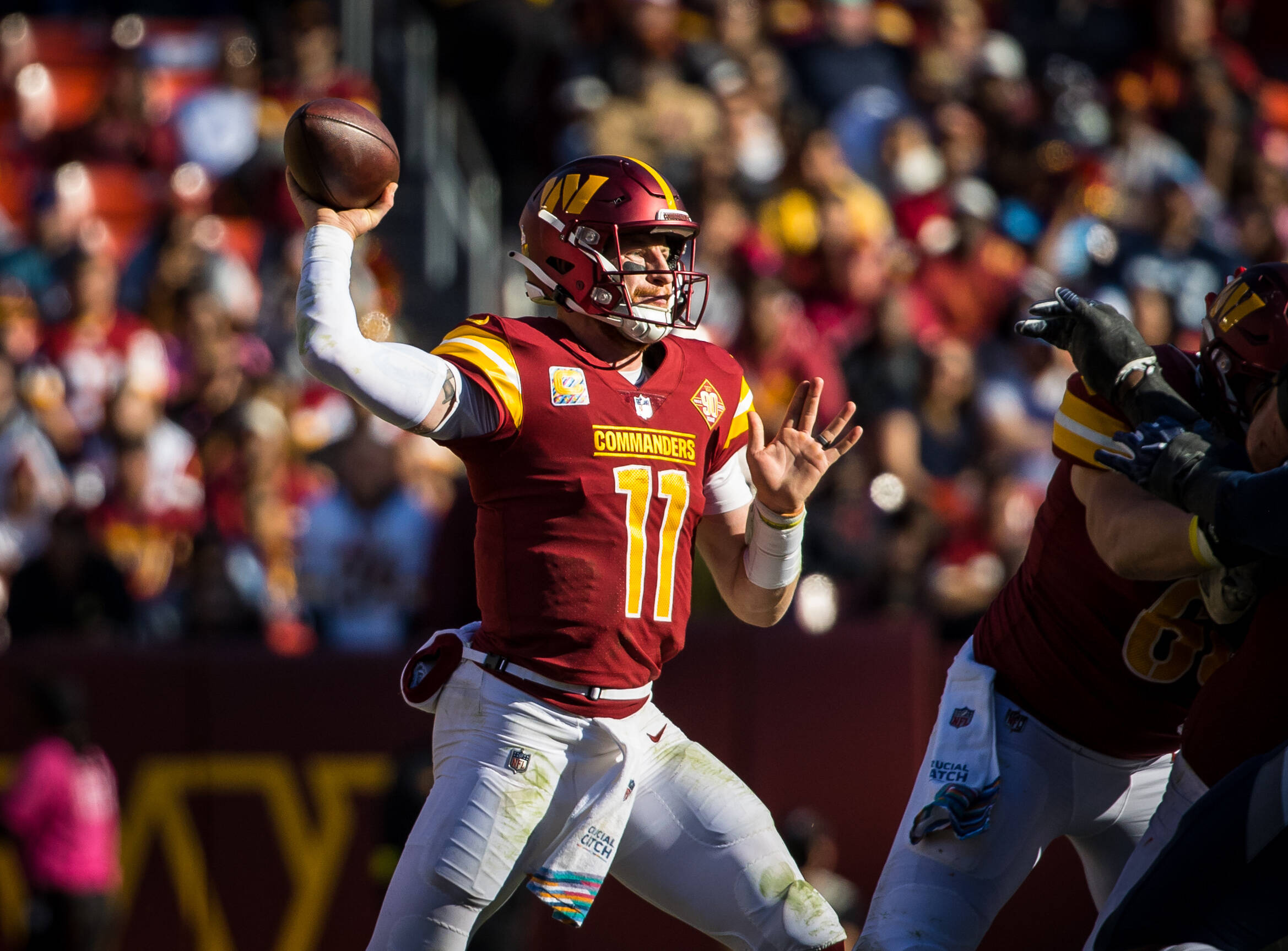 October 9, 2022 : Washington Commanders quarterback Carson Wentz 11 drops back to pass during the game between the Tennessee Titans and Washington Commanders played at FedEx Field in Landover, MD. Photographer: Landover USA - ZUMAc04_ 20221009_zaf_c04_161 Copyright: xCoryxRoysterx
