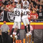 NFL, American Football Herren, USA Las Vegas Raiders at Kansas City Chiefs Oct 10, 2022 Kansas City, Missouri, USA Las Vegas Raiders wide receiver Davante Adams 17 celebrates a touch down with Las Vegas Raiders tight end Darren Waller 83 in the in the first half against the Kansas City Chiefs GEHA Field at Arrowhead Stadium. Kansas City GEHA Field at Arrowhead Stadium Missouri USA, EDITORIAL USE ONLY PUBLICATIONxINxGERxSUIxAUTxONLY Copyright: xJayxBiggerstaffx 20221010_szo_sm8_0065