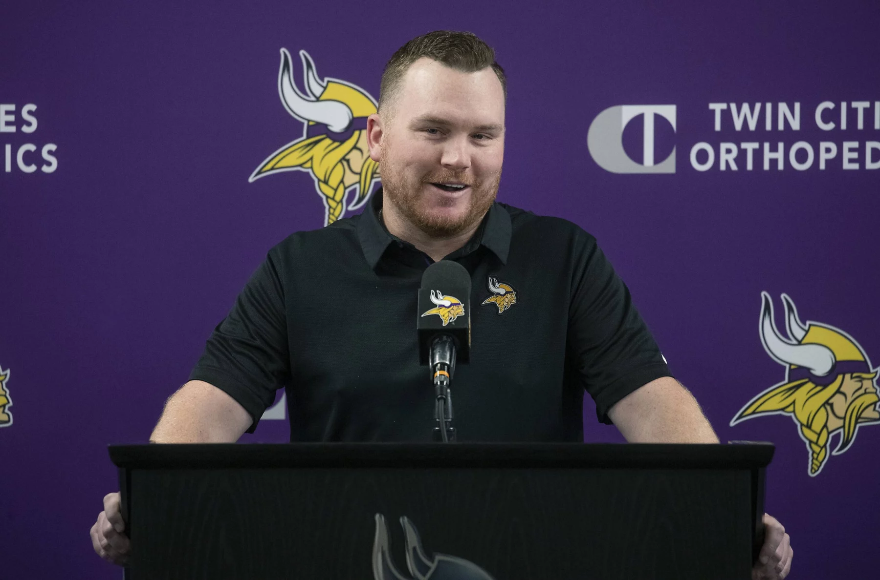 February 11, 2020, Eagan, MN, USA: Minnesota Vikings co-defensive coordinator Adam Zimmer fields questions from the press during a press conference, PK, Pressekonferenz at TCO Performance Center, on Tuesday, Feb. 11, 2020 in Eagan, Minn. Eagan USA - ZUMAm67 20200211zafm67047 Copyright: xElizabethxFloresx