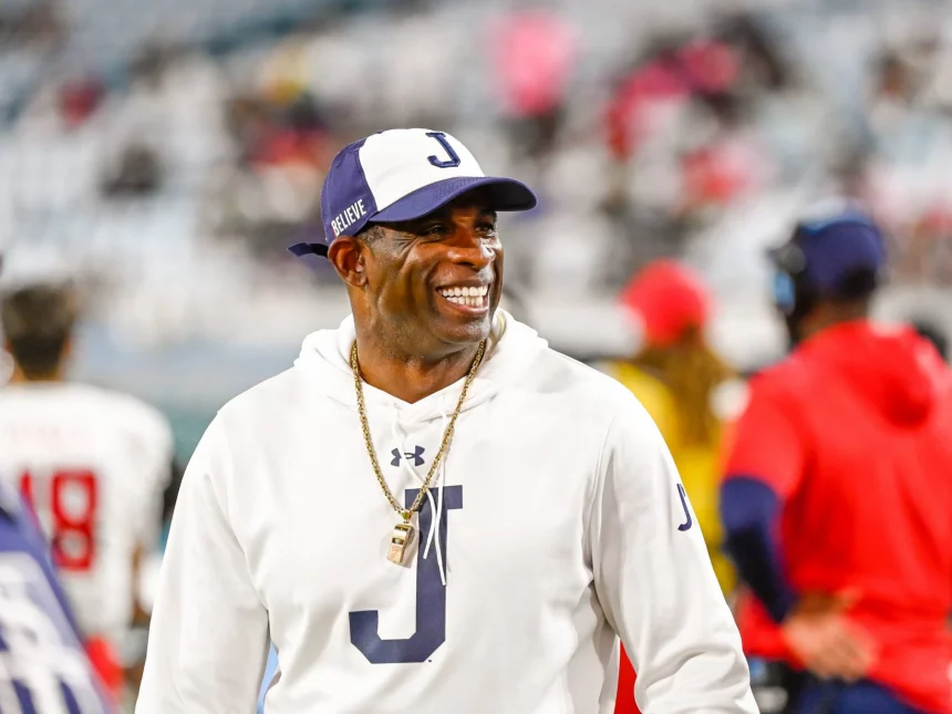 Deion Sanders - October 15, 2022 - Jacksonville, FL, U.S: Jackson State Tigers head coach Deion Sanders during 2nd half NCAA, College League, USA football game between Jackson State Tigers and Bethune Cookman Wildcats. JSU defeated BCU 48-8 at TIAA Bank Field in Jacksonville, Fl. Romeo T Guzman/Cal Media Jacksonville USA - ZUMAcg2_ 20221015_zaf_cg2_031 Copyright: xRomeoxGuzmanx