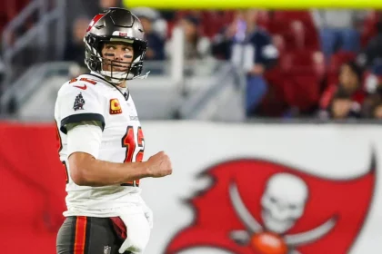 January 25, 2023: Tom Brady isn t thinking much about football or his future these days, so don t expect him to rush to a decision about his playing status for next season. - ZUMAm67_ 20230125_zaf_m67_043 Copyright: xDirkxShaddx