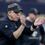 NFL, American Football Herren, USA Carolina Panthers at New Orleans Saints, Jan 2, 2022 New Orleans, Louisiana, USA New Orleans Saints head coach Sean Payton claps during pregame warm ups before their game against the Carolina Panthers at the Caesars Superdome. Mandatory Credit: Chuck Cook-USA TODAY Sports, 02.01.2022 14:46:10, 17443316, New Orleans Saints, NPStrans, NFL, Carolina Panthers, Sean Payton PUBLICATIONxINxGERxSUIxAUTxONLY Copyright: xChuckxCookx 17443316