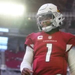 NFL, American Football Herren, USA Los Angeles Chargers at Arizona Cardinals Nov 27, 2022 Glendale, AZ, USA Arizona Cardinals quarterback Kyler Murray warms up before a game against the Los Angeles Chargers at State Farm Stadium. Glendale State Farm Stadium Arizona USA, EDITORIAL USE ONLY PUBLICATIONxINxGERxSUIxAUTxONLY Copyright: xJoexRondonex 20221127_jhp_usa_0038