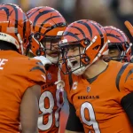 NFL, American Football Herren, USA Kansas City Chiefs at Cincinnati Bengals Dec 4, 2022 Cincinnati, Ohio, USA Cincinnati Bengals quarterback Joe Burrow 9 celebrates with teammates after scoring a touchdown against the Kansas City Chiefs in the first half at Paycor Stadium. Cincinnati Paycor Stadium Ohio USA, EDITORIAL USE ONLY PUBLICATIONxINxGERxSUIxAUTxONLY Copyright: xKatiexStratmanx 20221204_ams_gt1_0210