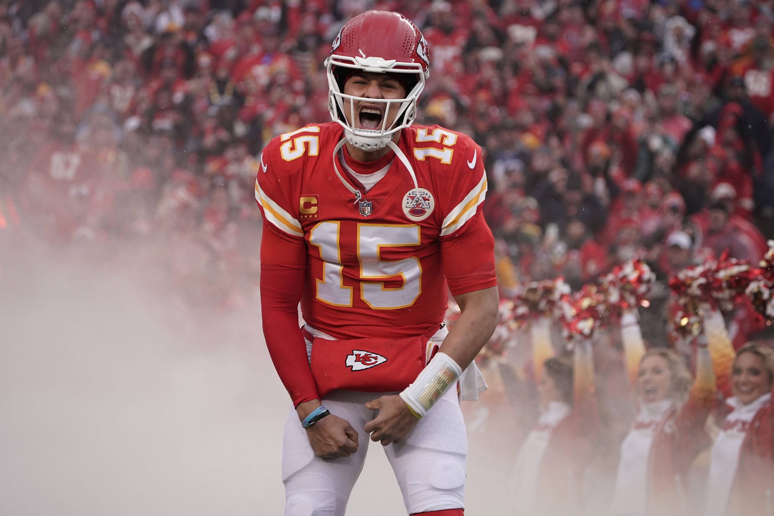 NFL, American Football Herren, USA AFC Divisional Round-Jacksonville Jaguars at Kansas City Chiefs Jan 21, 2023 Kansas City, Missouri, USA Kansas City Chiefs quarterback Patrick Mahomes 15 is introduced before playing against the Jacksonville Jaguars in the AFC divisional round game at GEHA Field at Arrowhead Stadium. Kansas City GEHA Field at Arrowhead Stadium Missouri USA, EDITORIAL USE ONLY PUBLICATIONxINxGERxSUIxAUTxONLY Copyright: xDennyxMedleyx 20230121_gav_sm8_018