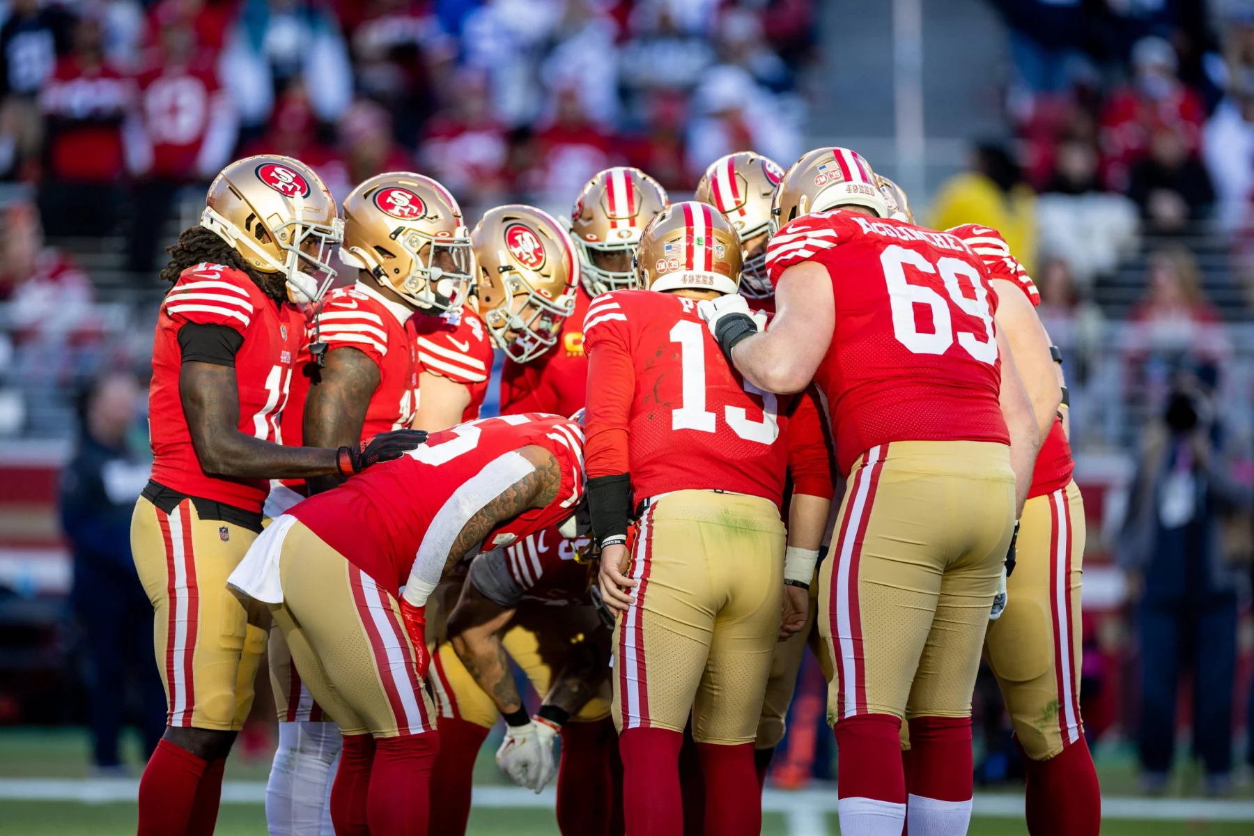 SANTA CLARA, CA - JANUARY 22: The sun shines on the San Francisco 49ers during the NFL, American Football Herren, USA NFC Divisional Playoff game between the Dallas Cowboys and San Francisco 49ers at Levis Stadium in Santa Clara, CA. Photo by Bob Kupbens/Icon Sportswire NFL: JAN 22 NFC Divisional Playoffs - TBD at 49ers Icon230122018