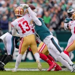 PHILADELPHIA, PA - JANUARY 29: Philadelphia Eagles linebacker Haason Reddick 7 sacks San Francisco 49ers quarterback Brock Purdy 13 during the Championship game between the San Fransisco 49ers and the Philadelphia Eagles on January 29, 2023. Photo by Andy Lewis/Icon Sportswire NFL, American Football Herren, USA JAN 29 NFC Championship - 49ers at Eagles Icon230129021