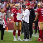 November 28, 2021, Santa Clara, CA, USA: San Francisco 49ers quarterback Jimmy Garoppolo 10 task with San Francisco 49ers head coach Kyle Shanahan. In the fourth quarter during a game against the Minnesota Vikings at the Levi s Stadium on Sunday, November 28, 2021, in Santa Clara. Santa Clara USA - ZUMAj89_ 20211128_zaf_j89_019 Copyright: xPaulxKitagakixJr.x