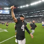 NFL, American Football Herren, USA New England Patriots at Las Vegas Raiders, Aug 26, 2022 Paradise, Nevada, USA Las Vegas Raiders quarterback Derek Carr 4 gestures toward the crowd after the game against the New England Patriots at Allegiant Stadium. Mandatory Credit: Kirby Lee-USA TODAY Sports, 26.08.2022 23:04:42, 18932209, NPStrans, Las Vegas Raiders, Derek Carr, NFL, New England Patriots, Allegiant Stadium, TopPic PUBLICATIONxINxGERxSUIxAUTxONLY Copyright: xKirbyxLeex 18932209