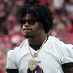 Lamar Jackson Ravens, NFL, American Football Herren, USA Baltimore Ravens at Arizona Cardinals, Aug 21, 2022 Glendale, Arizona, USA Baltimore Ravens quarterback Lamar Jackson 8 looks on against the Arizona Cardinals during the first half at State Farm Stadium. Mandatory Credit: Joe Camporeale-USA TODAY Sports, 21.08.2022 17:04:01, 18909215, Lamar Jackson, NPStrans, NFL, Baltimore Ravens, State Farm Stadium, Arizona Cardinals PUBLICATIONxINxGERxSUIxAUTxONLY Copyright: xJoexCamporealex 18909215