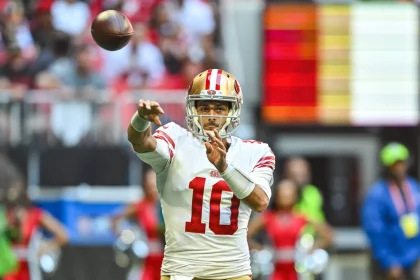 Top Free Agents 2023 - Quarterback Jimmy Garoppolo wirft einen Pass