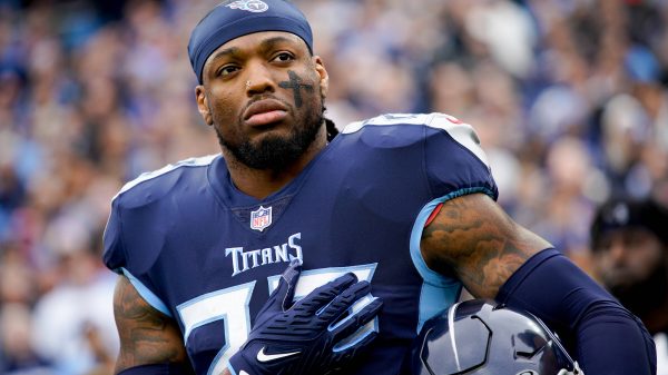 RB Derrick Henry, NFL, American Football Herren, USA Jacksonville Jaguars at Tennessee Titans Dec 11, 2022 Nashville, Tennessee, USA Tennessee Titans running back Derrick Henry 22 listens to the National Anthem before facing the Jacksonville Jaguars at Nissan Stadium. Nashville Nissan Stadium Tennessee USA, EDITORIAL USE ONLY PUBLICATIONxINxGERxSUIxAUTxONLY Copyright: xGeorgexWalkerxIVx 20221211_JAB_usa_055