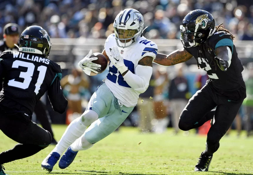 Tony Pollard, NFL, American Football Herren, USA Dallas Cowboys at Jacksonville Jaguars Dec 18, 2022 Jacksonville, Florida, USA Dallas Cowboys running back Tony Pollard 20 runs the ball during the second half against the Jacksonville Jaguars at TIAA Bank Field. Jacksonville TIAA Bank Field Florida USA, EDITORIAL USE ONLY PUBLICATIONxINxGERxSUIxAUTxONLY Copyright: xMelinaxMyersx 20221218_ams_av1_0237