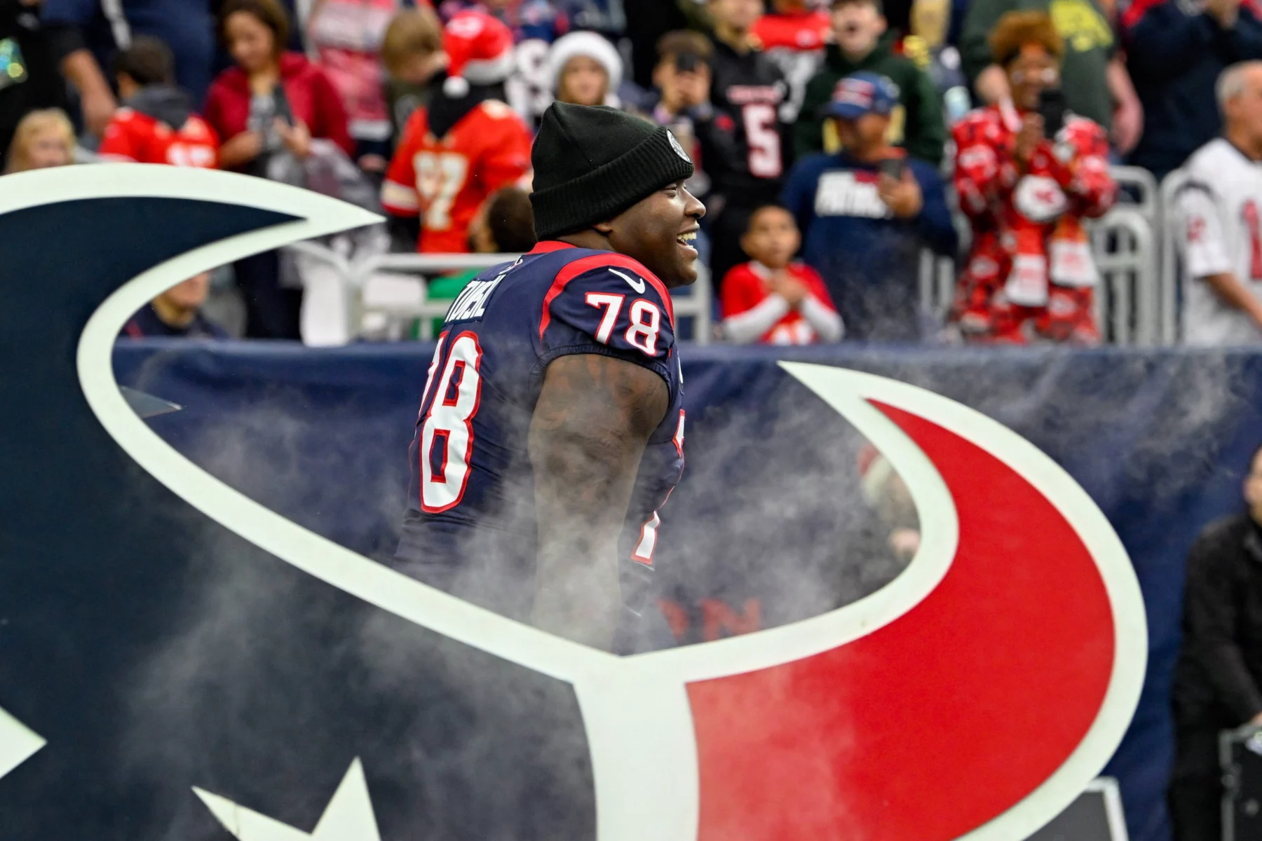 Laremy Tunsil betritt das Feld der Houston Texans