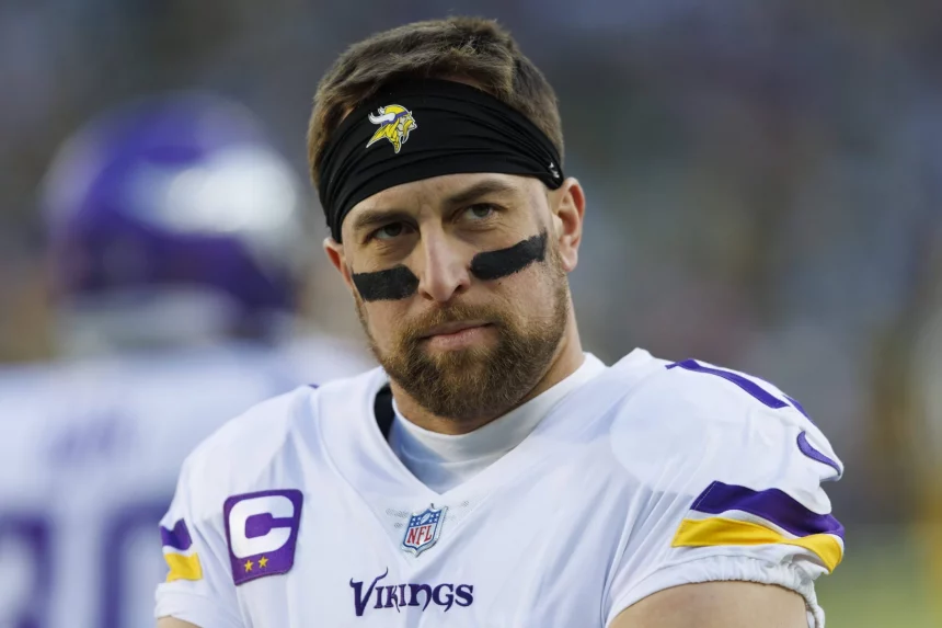 NFL Receiver Adam Thielen im Jersey der Vikings