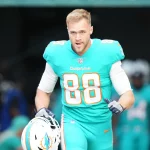Tight End Mike Gesicki uterschreibt bei den Patriots
