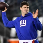 Daniel Jones, NFL, American Football Herren, USA NFC Divisional Round-New York Giants at Philadelphia Eagles Jan 21, 2023 Philadelphia, Pennsylvania, USA New York Giants quarterback Daniel Jones 8 during warmups against the Philadelphia Eagles before NFC divisional round game at Lincoln Financial Field. Philadelphia Lincoln Financial Field Pennsylvania USA, EDITORIAL USE ONLY PUBLICATIONxINxGERxSUIxAUTxONLY Copyright: xEricxHartlinex 20230121_lbm_se7_002