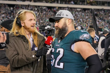 Jason Kelce im Interview mit Icke Dommisch