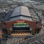 NFL, American Football Herren, USA Combine Feb 28, 2023 Indianapolis, IN, USA A general overall aerial view of Lucas Oil Stadium, the home of the Indianapolis Colts and the site of the 2023 NFL Combine. Indianapolis Indiana Convention Center Indiana United States, EDITORIAL USE ONLY PUBLICATIONxINxGERxSUIxAUTxONLY Copyright: xKirbyxLeex 20230228_hmb_al2_006