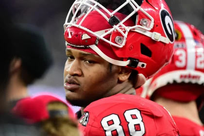 FILE PHOTOS..An arrest warrant has been issued for potential No. 1 NFL, American Football Herren, USA draft pick former Georgia bulldog 88 Jalen Carter for his alleged role in a January traffic crash that killed a teammate and a recruiting staffer for the University of Georgia. ..Here he is pictured on January 9, 2023 versus the Texas Christian University Horned Frogs during the 2023 National Championship in Los Angeles. The 2023 NFL Draft will be held in Kansas City on April 27, 2023...Mandatory Credit: Jose Marin / MarinMedia.org / CSM Absolute Complete photographer, and credits required Los Angeles United States of America - ZUMAc04_ 20230301_zaf_c04_199 Copyright: xJosexMarinx/xMarinmedia.Orgx/xCsx