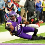 Wide Receiver NFL - Justin Jefferson einer der besten Wide Receivers macht einen Catch