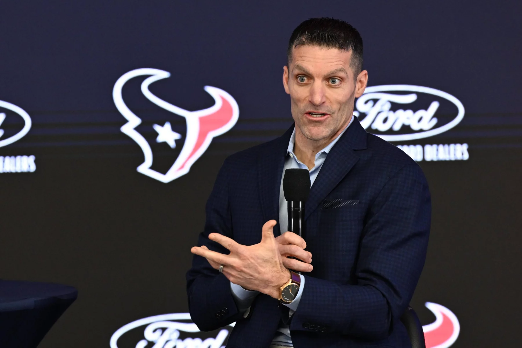 Texans GM Nick Caserio bereit Pick Nummer 2 abzugeben