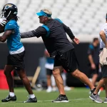 Syndication: Florida Times-Union Jacksonville Jaguars head coach Doug Pederson tries to knock the ball from wide receiver Calvin Ridley 0 during an organized team activity Tuesday, May 30, 2023 at TIAA Bank Field in Jacksonville, Fla. , EDITORIAL USE ONLY PUBLICATIONxINxGERxSUIxAUTxONLY Copyright: xCoreyxPerrine/FloridaxTimes-Unionx 20786838