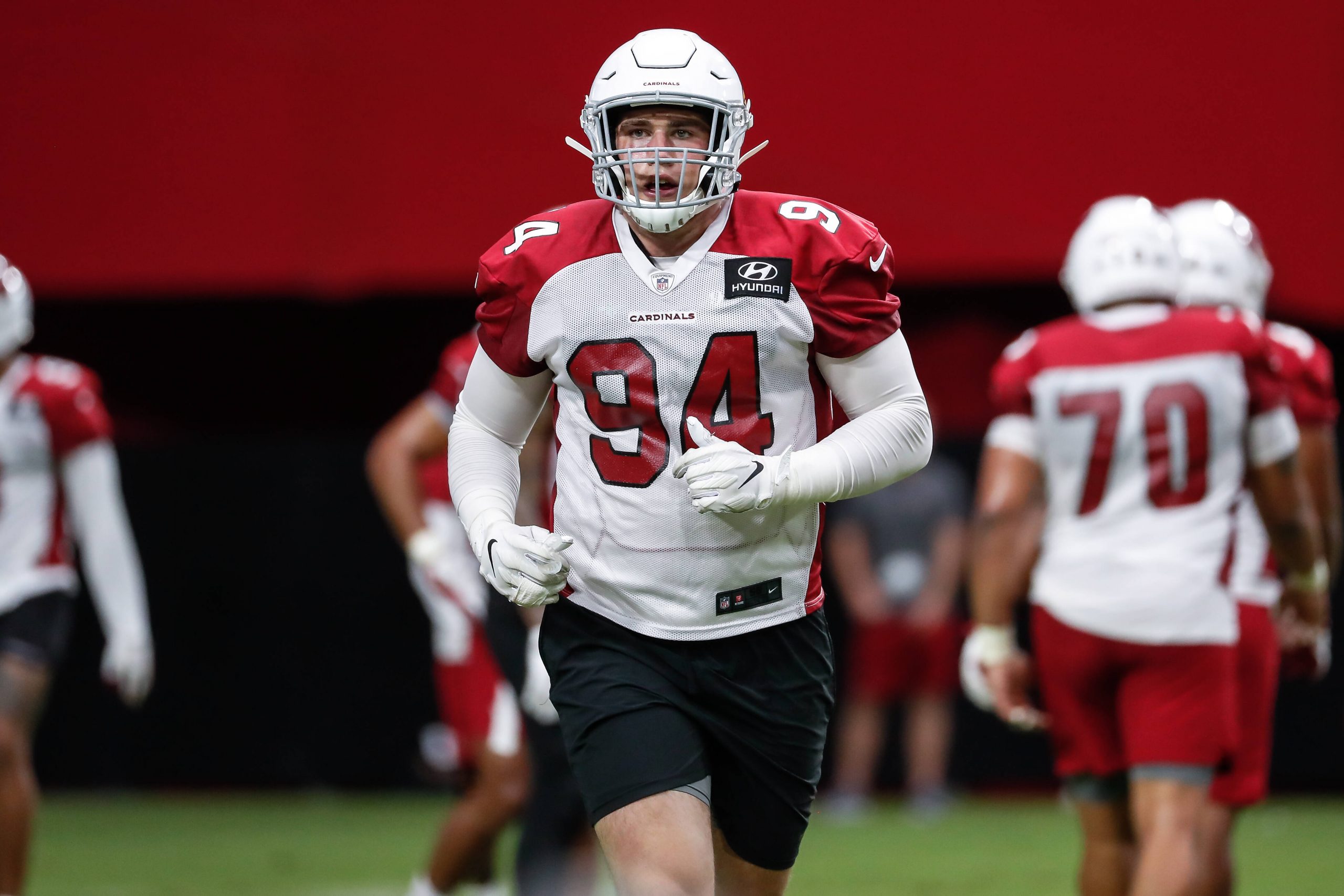 GLENDALE, AZ - JULY 30: Arizona Cardinals defensive end Zach Allen 94 runs to the sideline during Arizona Cardinals training camp on July 30, 2021 at State Farm Stadium in Glendale, Arizona Photo by Kevin Abele/Icon Sportswire NFL, American Football Herren, USA JUL 30 Arizona Cardinals Training Camp Icon210730097