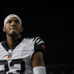 NFL, American Football Herren, USA Miami Dolphins at Cincinnati Bengals Sep 29, 2022 Cincinnati, Ohio, USA Cincinnati Bengals wide receiver Tyler Boyd 83 walks off the field after their victory over the Miami Dolphins at Paycor Stadium. Cincinnati Paycor Stadium Ohio USA, EDITORIAL USE ONLY PUBLICATIONxINxGERxSUIxAUTxONLY Copyright: xKatiexStratmanx 20220929_jcd_gt1_273