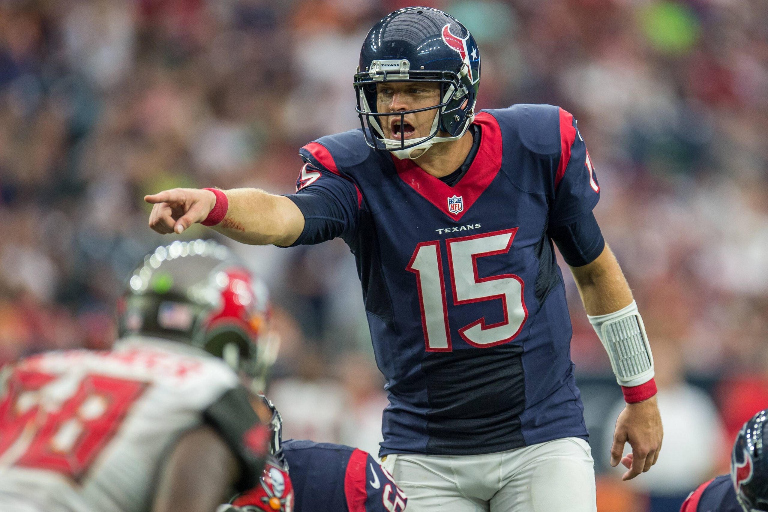 Sept. 27, 2015 - Houston, Texas, U.S - Houston Texans quarterback Ryan Mallett (15) points while preparing for a play during the 4th quarter of an NFL American Football Herren USA game between the Houston Texans and the Tampa Bay Buccaneers at NRG Stadium in Houston, TX on September 27th, 2015. The Texans won 19-9. NFL 2015 - Houston Texans vs Tampa Bay Buccaneers - ZUMAs127