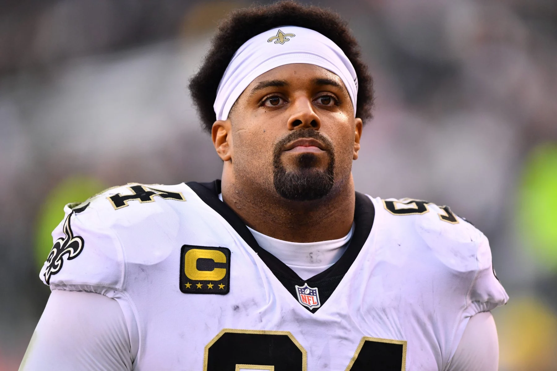 PHILADELPHIA, PA - NOVEMBER 21: New Orleans Saints Defensive End Cameron Jordan 94 leaves the field after the first half during the game between the New Orleans Saints and Philadelphia Eagles on November 21, 2021 at Lincoln Financial Field in Philadelphia, PA. Photo by Kyle Ross/Icon Sportswire NFL, American Football Herren, USA NOV 21 Saints at Eagles Icon21112155