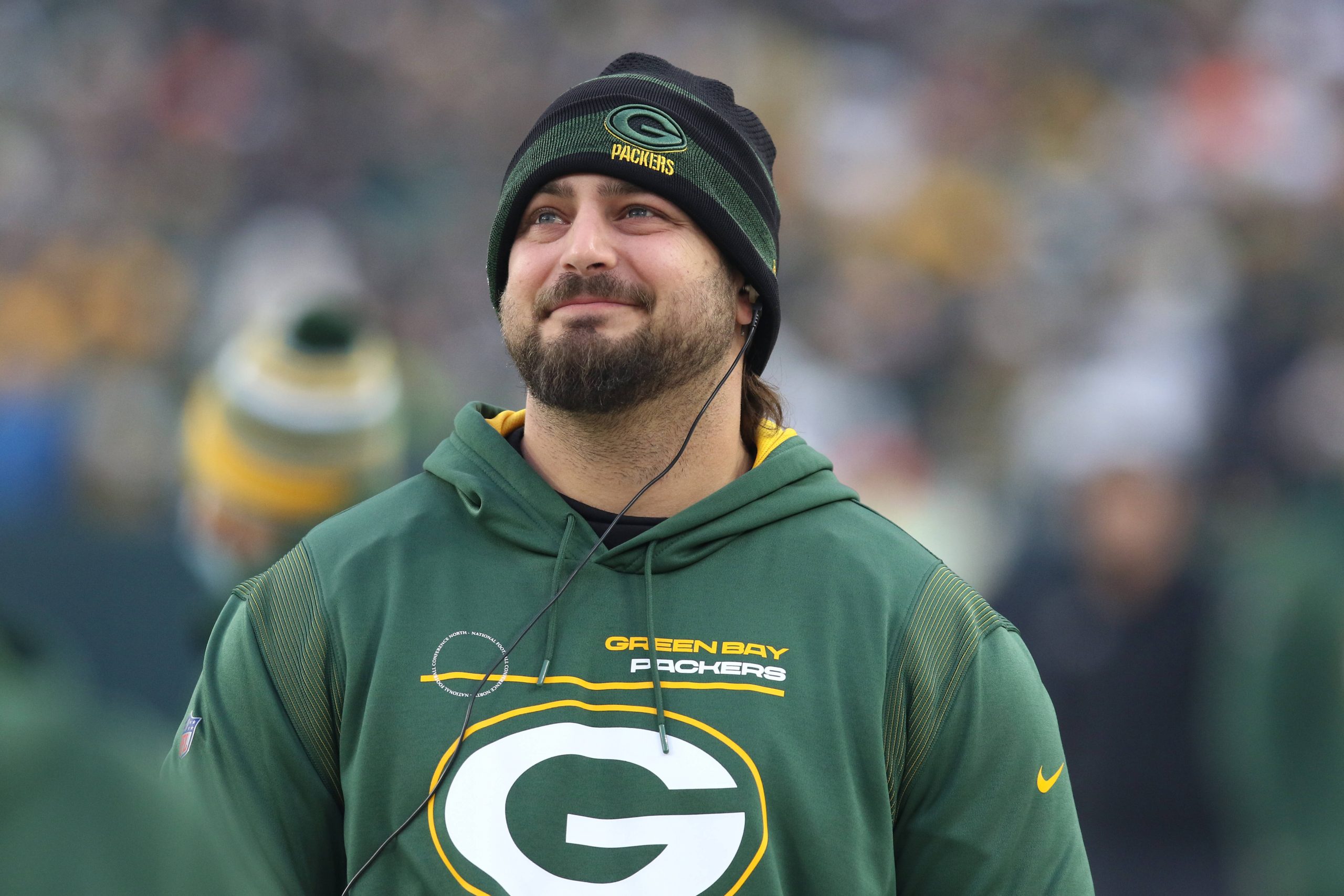 GREEN BAY, WI - DECEMBER 25: Green Bay Packers offensive tackle David Bakhtiari 69 looks on during a game between the Green Bay Packers and the Cleveland Browns on December 25, 2021 at Lambeau Field in Green Bay, WI. Photo by Larry Radloff/Icon Sportswire NFL, American Football Herren, USA DEC 25 Browns at Packers Icon2112253333