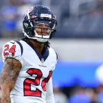INGLEWOOD, CA - AUGUST 19: Houston Texas cornerback Derek Stingley Jr. looks on before the NFL, American Football Herren, USA preseason game between the Houston Texas and the Los Angeles Rams on August 19, 2022, at SoFi Stadium in Inglewood, CA. Photo by Brian Rothmuller/Icon Sportswire NFL: AUG 19 Preseason - Texans at Rams Icon220819052