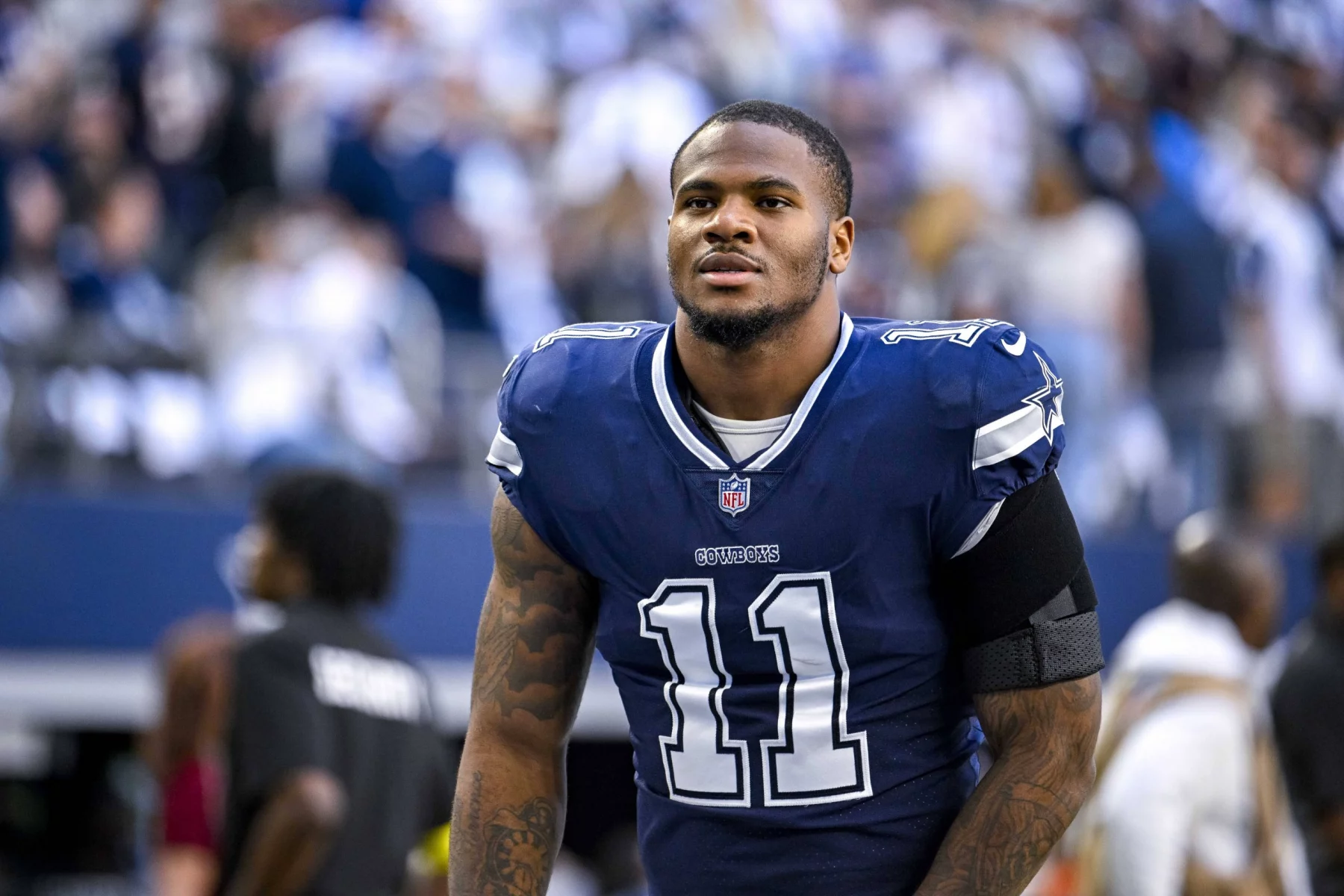 NFL, American Football Herren, USA Chicago Bears at Dallas Cowboys Oct 30, 2022 Arlington, Texas, USA Dallas Cowboys linebacker Micah Parsons 11 takes the field to face the Chicago Bears at AT&T Stadium. Arlington AT&T Stadium Texas USA, EDITORIAL USE ONLY PUBLICATIONxINxGERxSUIxAUTxONLY Copyright: xJeromexMironx 20221030_jpm_an4_005547