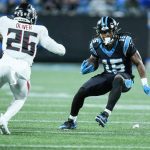 NFL, American Football Herren, USA Atlanta Falcons at Carolina Panthers Nov 10, 2022 Charlotte, North Carolina, USA Carolina Panthers wide receiver Laviska Shenault Jr. 15 attempts to avoid Atlanta Falcons cornerback Isaiah Oliver 26 during the second half at Bank of America Stadium. Charlotte Bank of America Stadium North Carolina USA, EDITORIAL USE ONLY PUBLICATIONxINxGERxSUIxAUTxONLY Copyright: xJimxDedmonx 20221110_ojr_db2_492