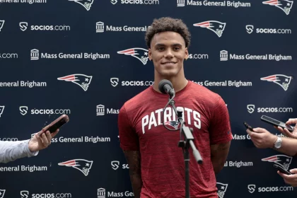 FOXBOROUGH, MA - JUNE 12: New England Patriots cornerback Christian Gonzalez 50 fields questions after New England Patriots Minicamp on June 12, 2023, at the Patriots Practice Facility at Gillette Stadium in Foxborough, Massachusetts. Photo by Fred Kfoury III/Icon Sportswire NFL, American Football Herren, USA JUN 12 New England Patriots Minicamp EDITORIAL USE ONLY Icon482230612159